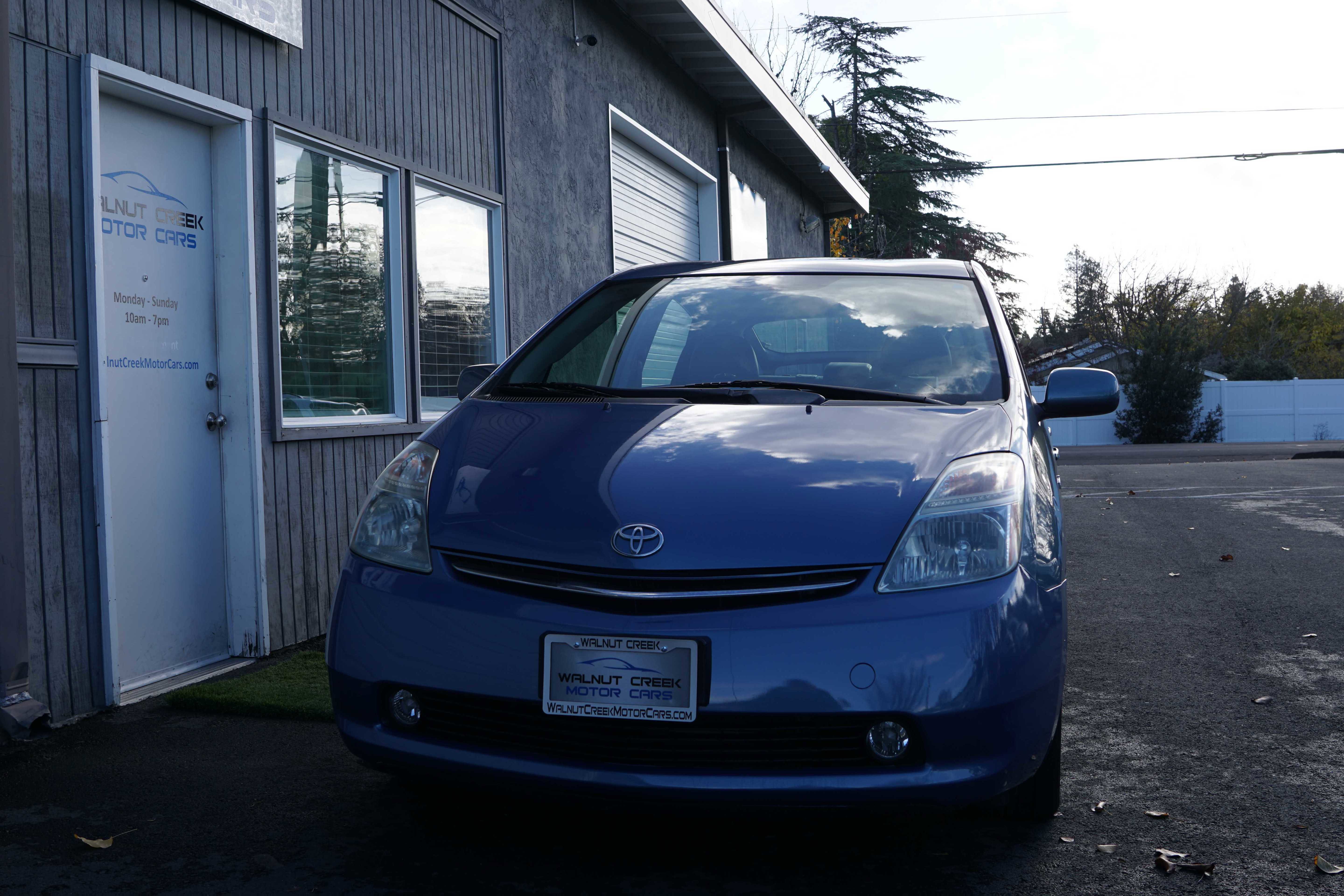 Used 2009 Toyota Prius Touring image 2
