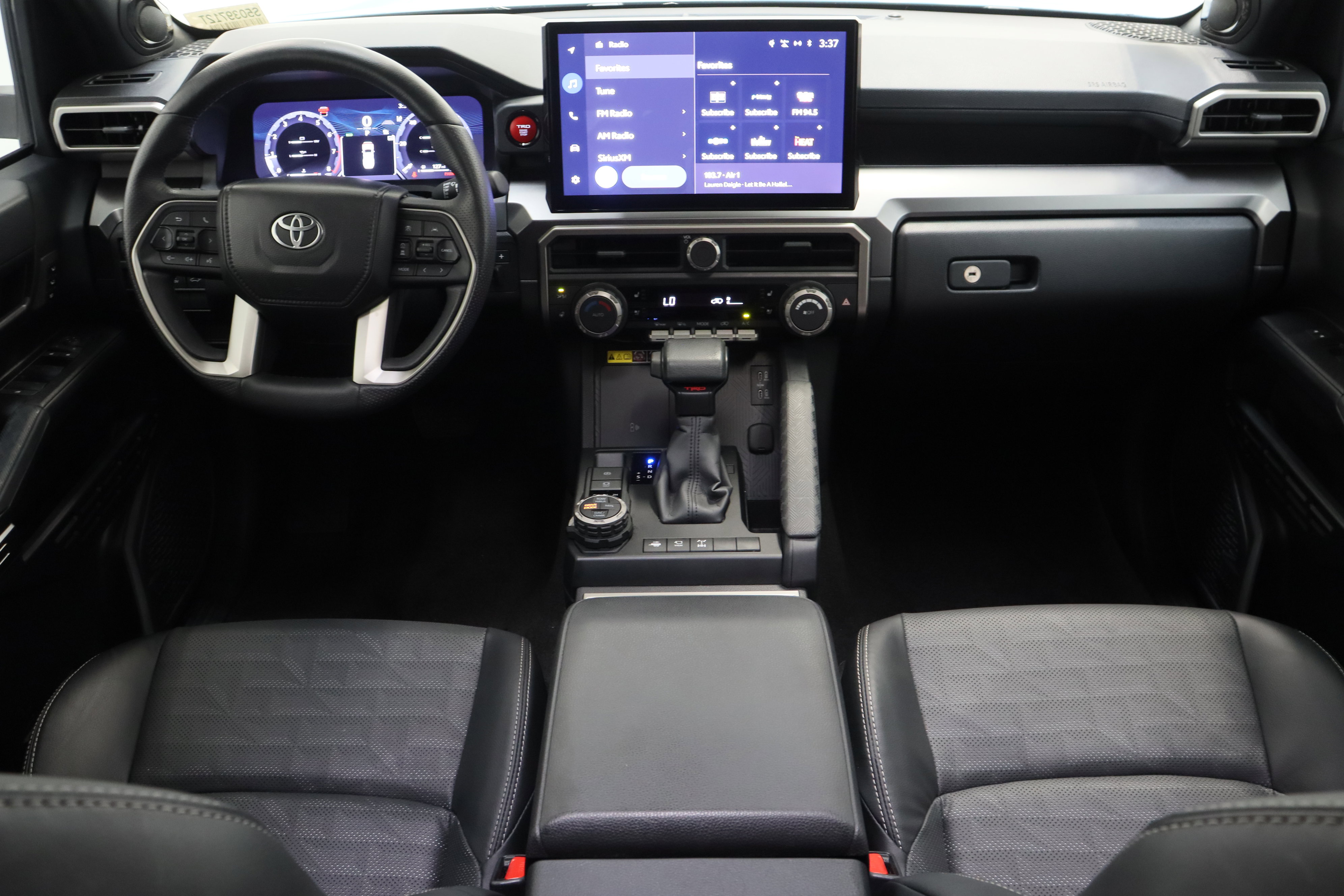 Certified 2025 Toyota 4Runner TRD Off-Road Premium w/ Tow Technology Package image 34