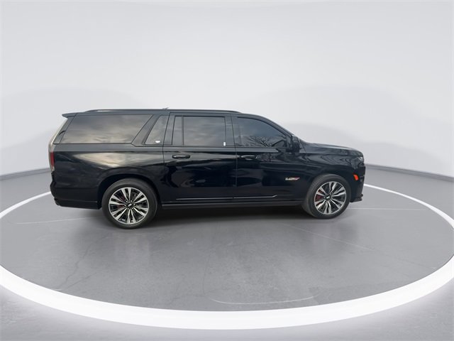 Used 2023 Cadillac Escalade ESV V image 9