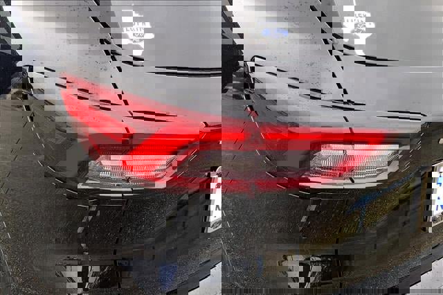 Used 2024 Ford Escape ST-Line w/ Equipment Group 301A image 26