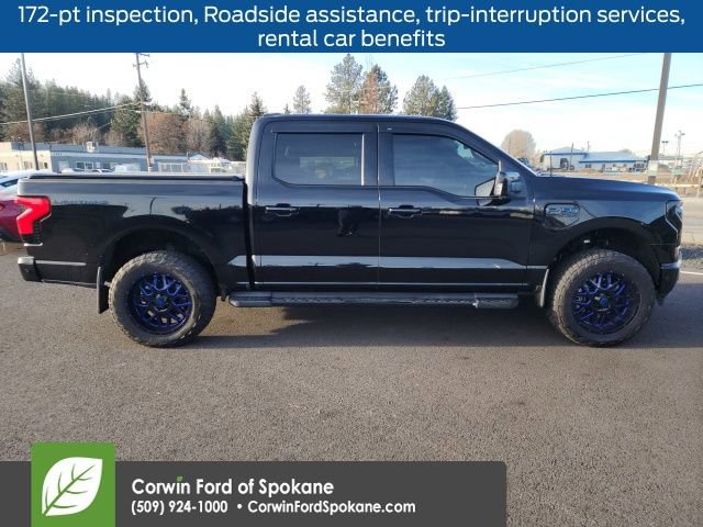 Used 2022 Ford F150 Lightning Platinum image 5