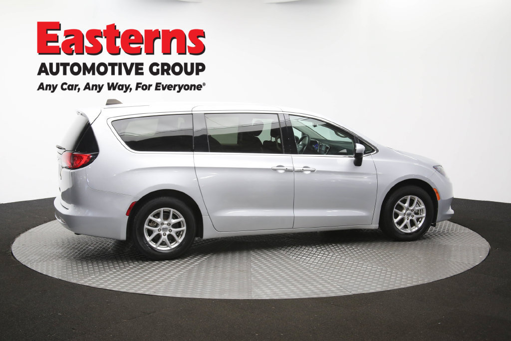 Used 2023 Chrysler Voyager LX FWD image 47