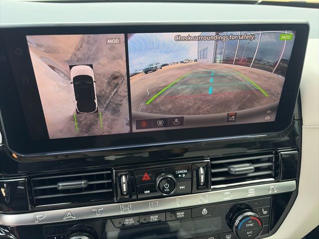 New 2026 Nissan Pathfinder SL image 18