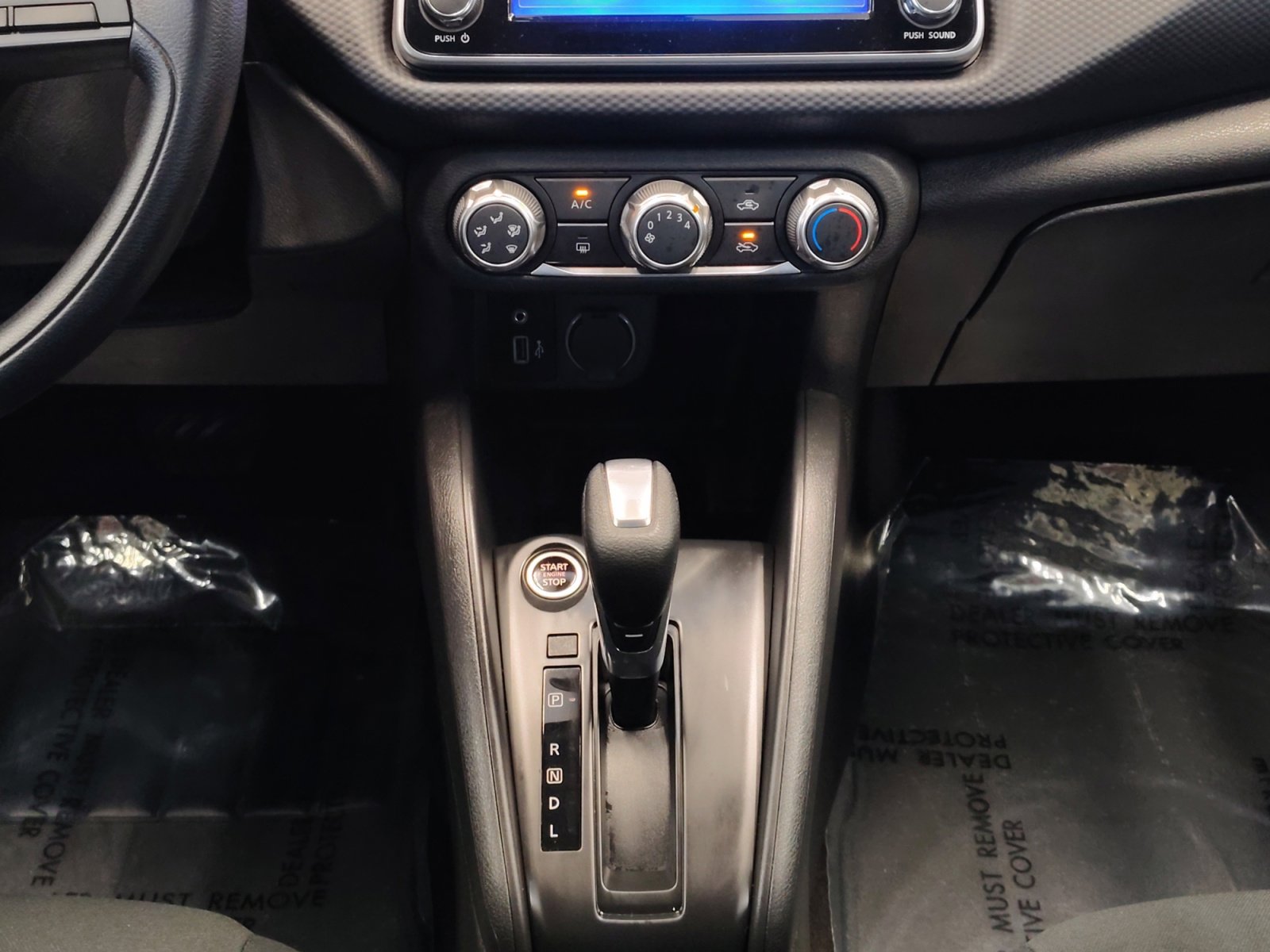 Certified 2025 Nissan Kicks Play S FWD image 22