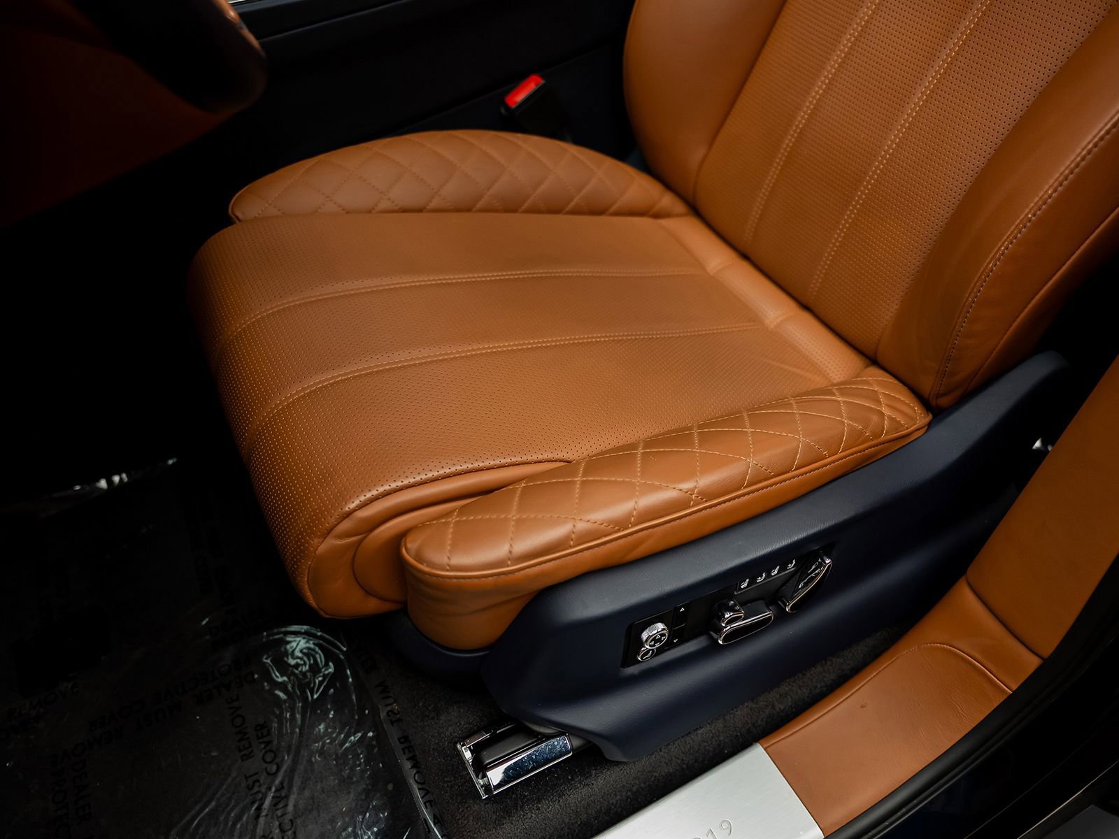 Used 2019 Bentley Bentayga image 34