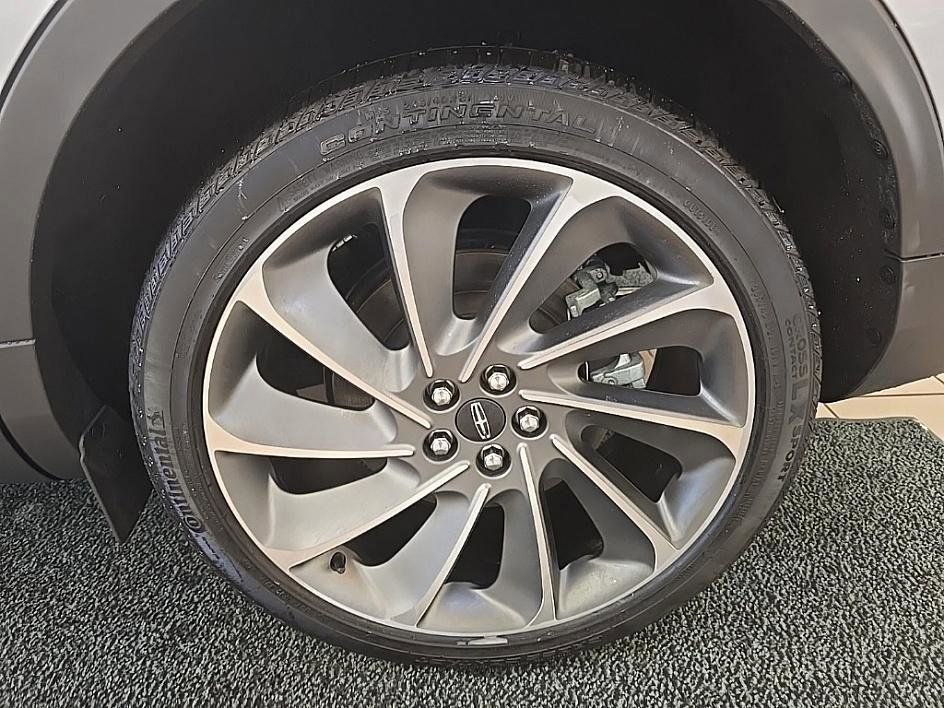 Used 2022 Lincoln Nautilus Reserve w/ Equipment Group 201A image 43