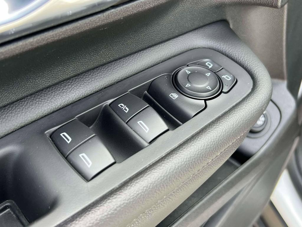 Used 2023 GMC Terrain SLE w/ Driver Convenience Package AWD/4WD image 20