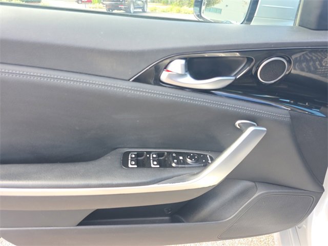 Used 2018 Kia Stinger image 16