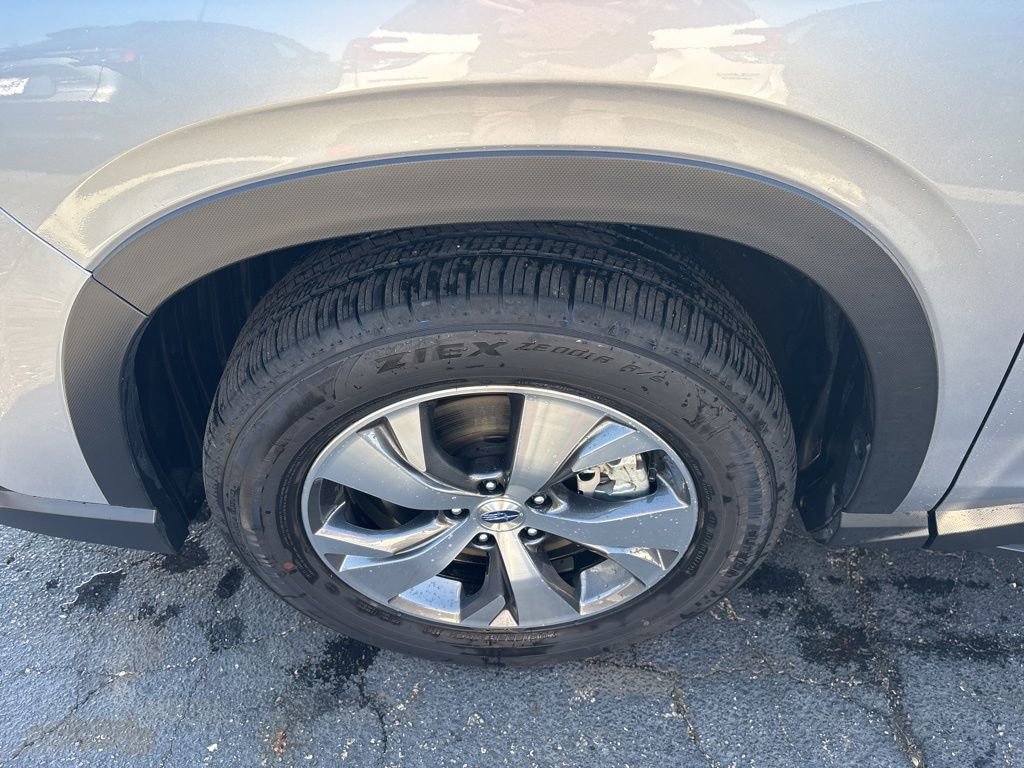 Certified 2025 Subaru Ascent Premium w/ Popular Package #2 AWD/4WD image 7