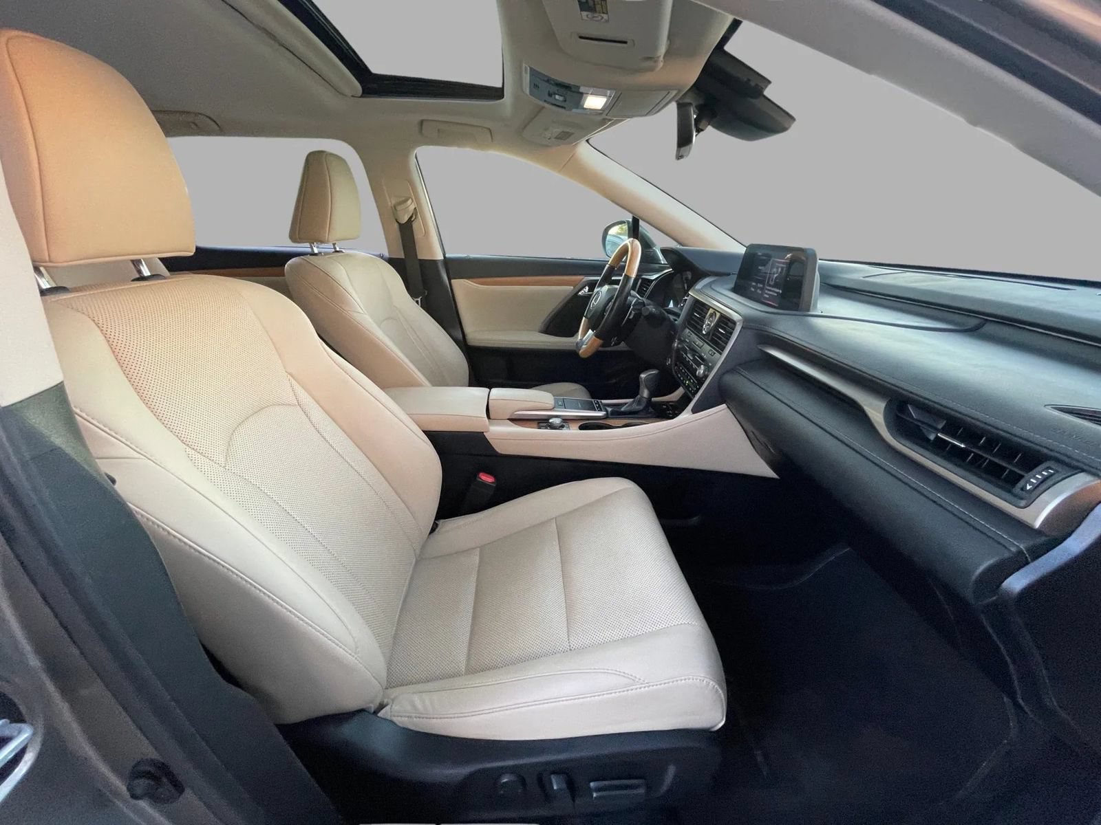 Used 2021 Lexus RX 350L FWD w/ Premium Package image 20