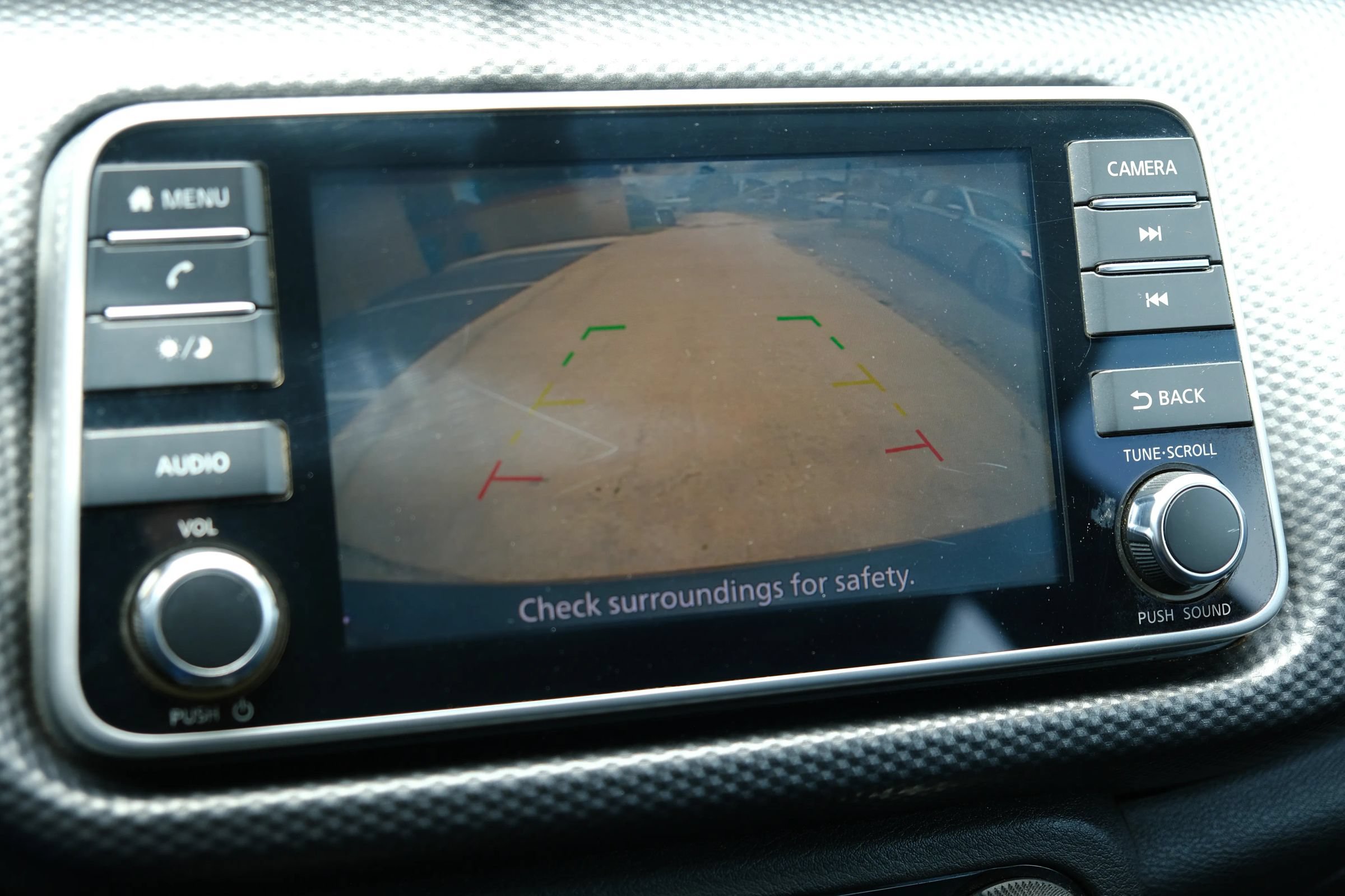 Used 2019 Nissan Kicks SV FWD image 21