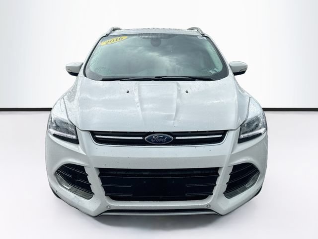 Used 2016 Ford Escape Titanium w/ Equipment Group 301A AWD/4WD image 2
