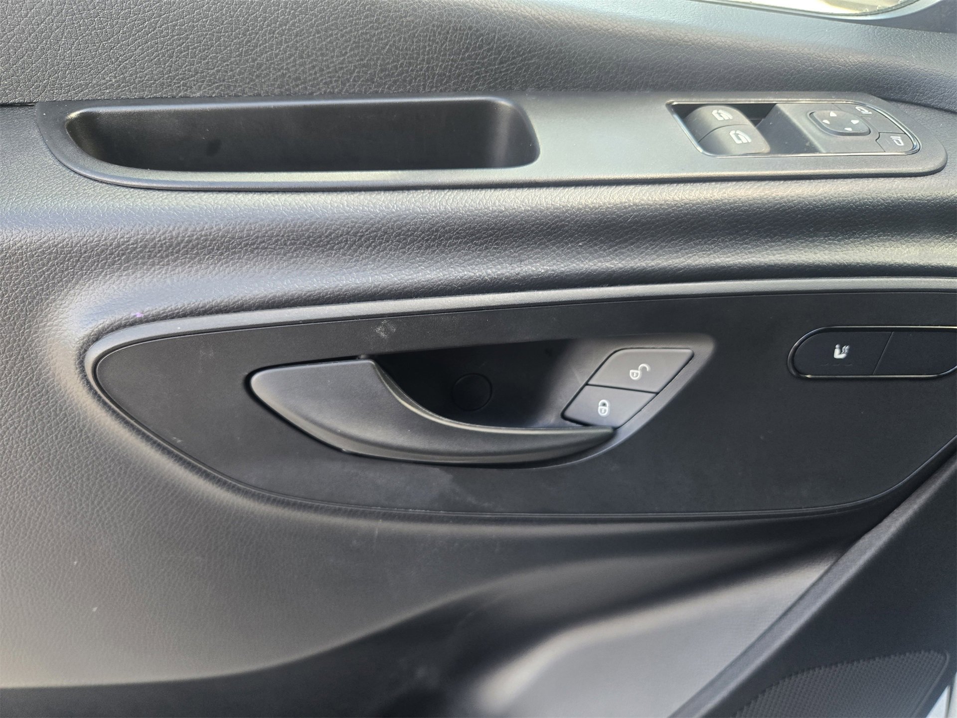 Used 2024 Mercedes-Benz Sprinter 3500 image 19