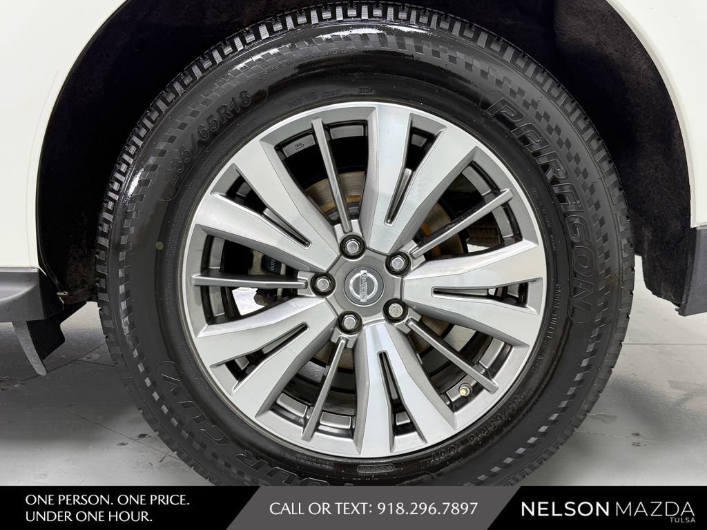 Used 2018 Nissan Pathfinder S FWD image 12