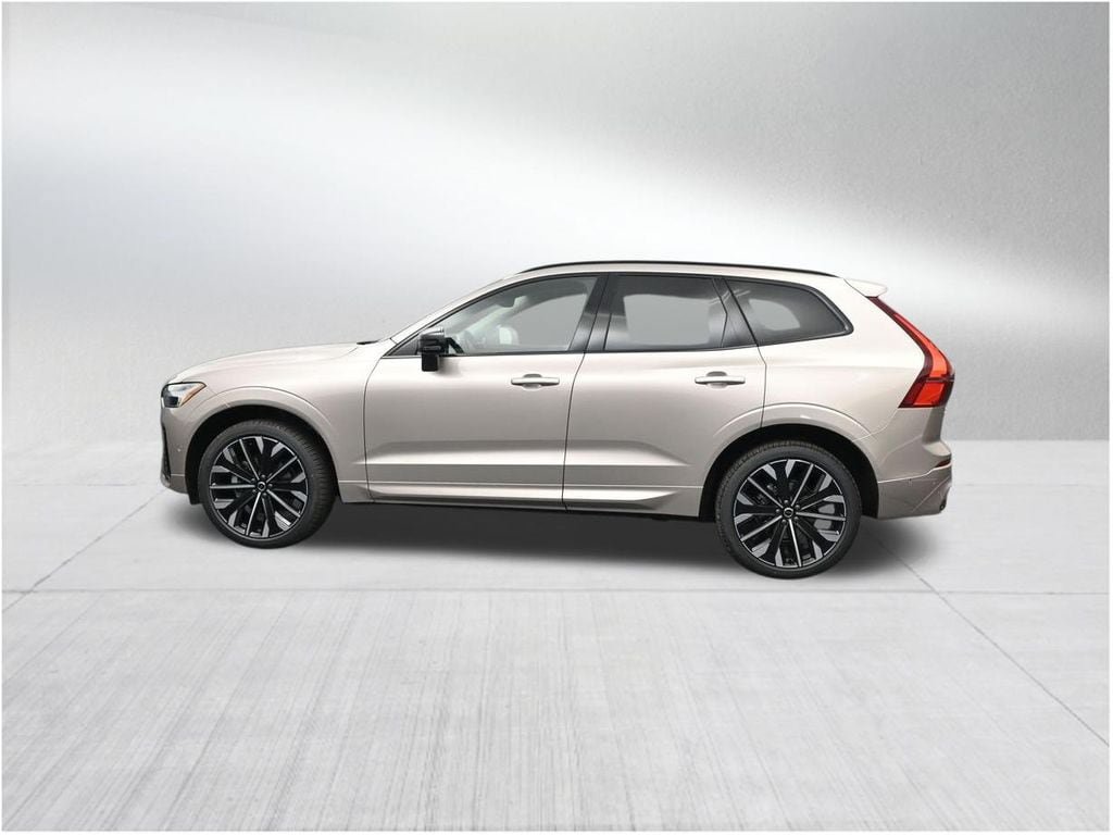New 2026 Volvo XC60 B5 Ultra AWD/4WD image 2