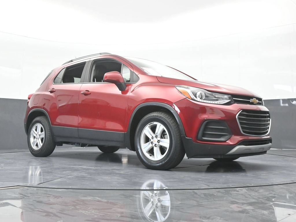 Used 2021 Chevrolet Trax LT w/ LT Convenience Package FWD image 59