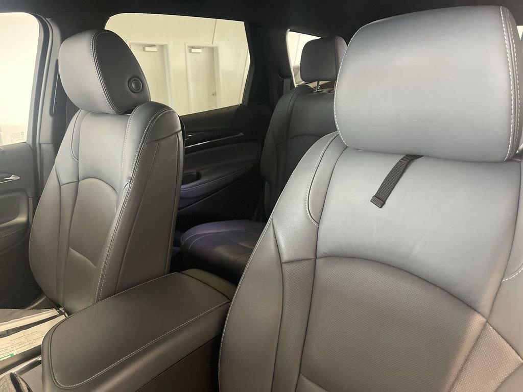 Used 2023 Buick Enclave Essence image 16