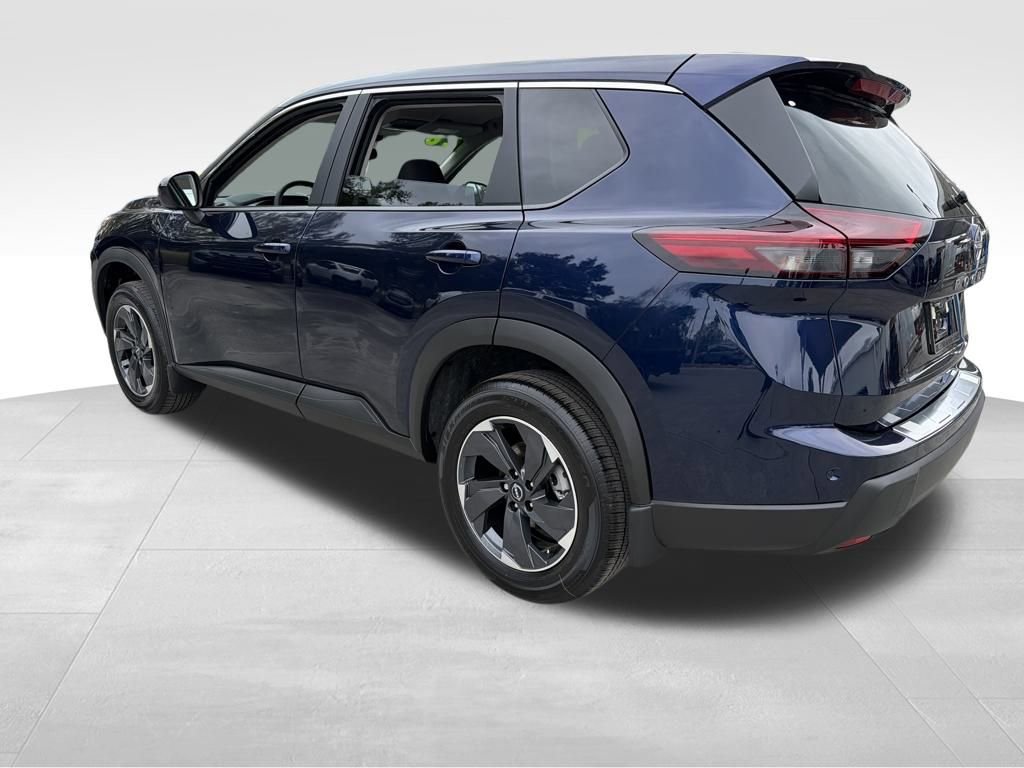 Certified 2026 Nissan Rogue SV w/ Cold Weather Package image 5