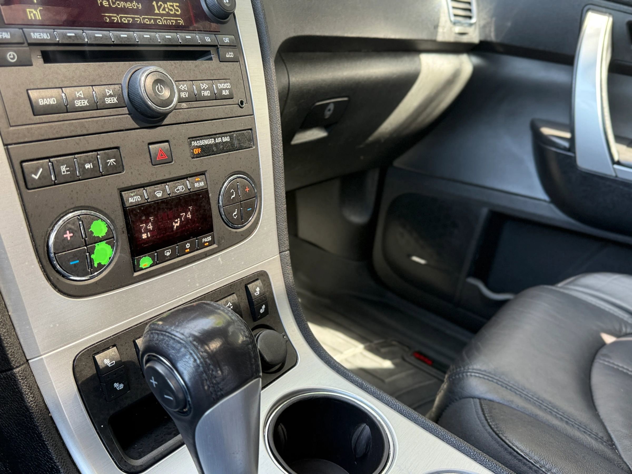 Used 2011 GMC Acadia SLT image 28