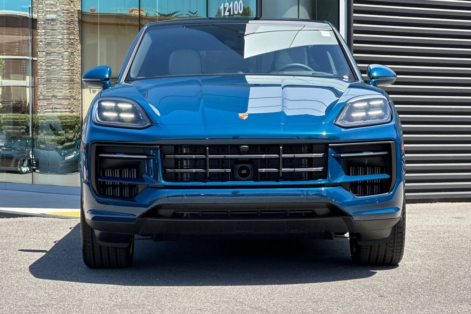 New 2025 Porsche Cayenne Coupe image 11