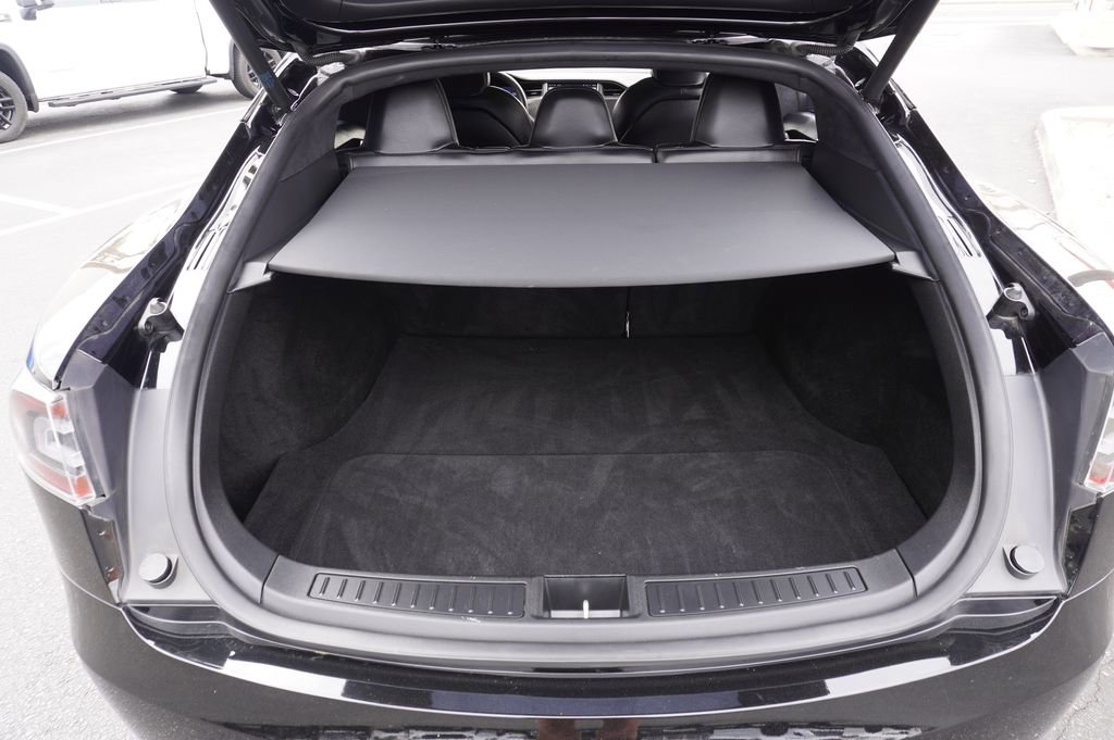 Used 2021 Tesla Model S Performance image 9