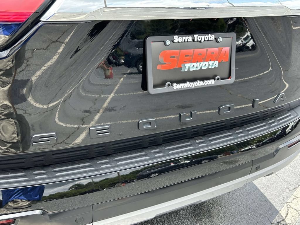 Used 2024 Toyota Sequoia Limited w/ Tow Technology Package AWD/4WD image 13