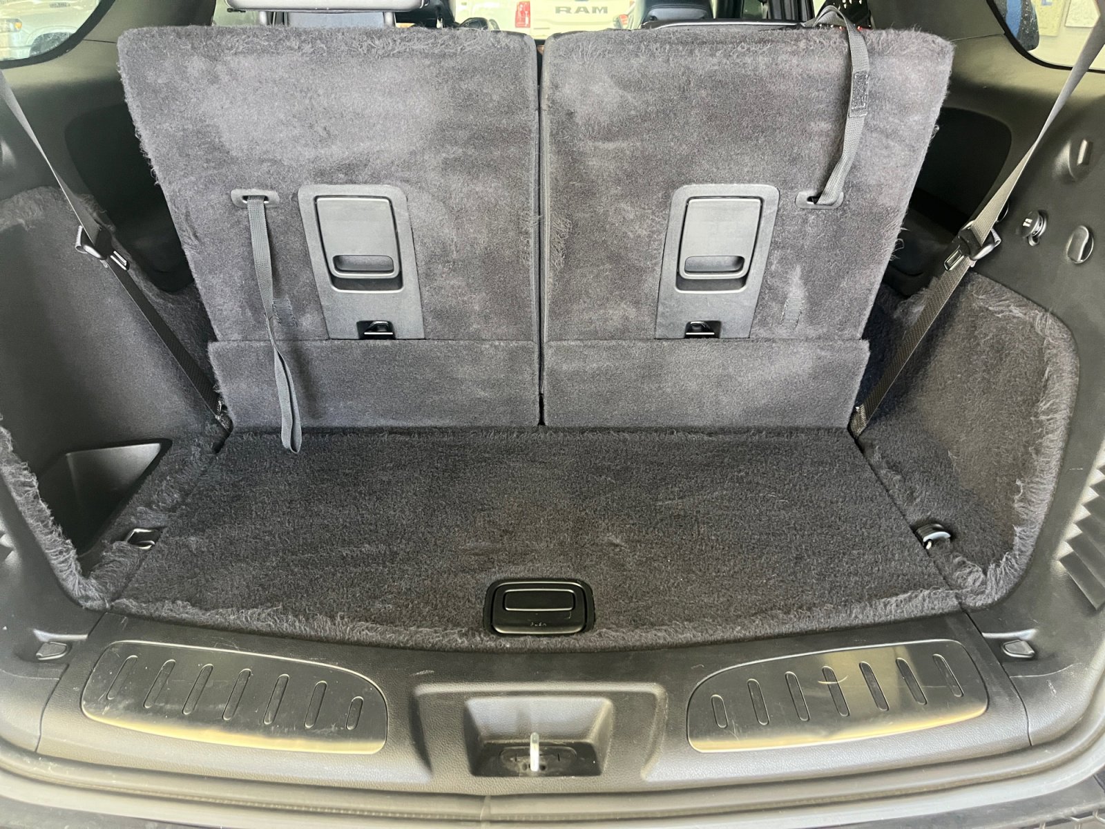 Used 2022 Dodge Durango R/T w/ Tow 'N Go Package image 33