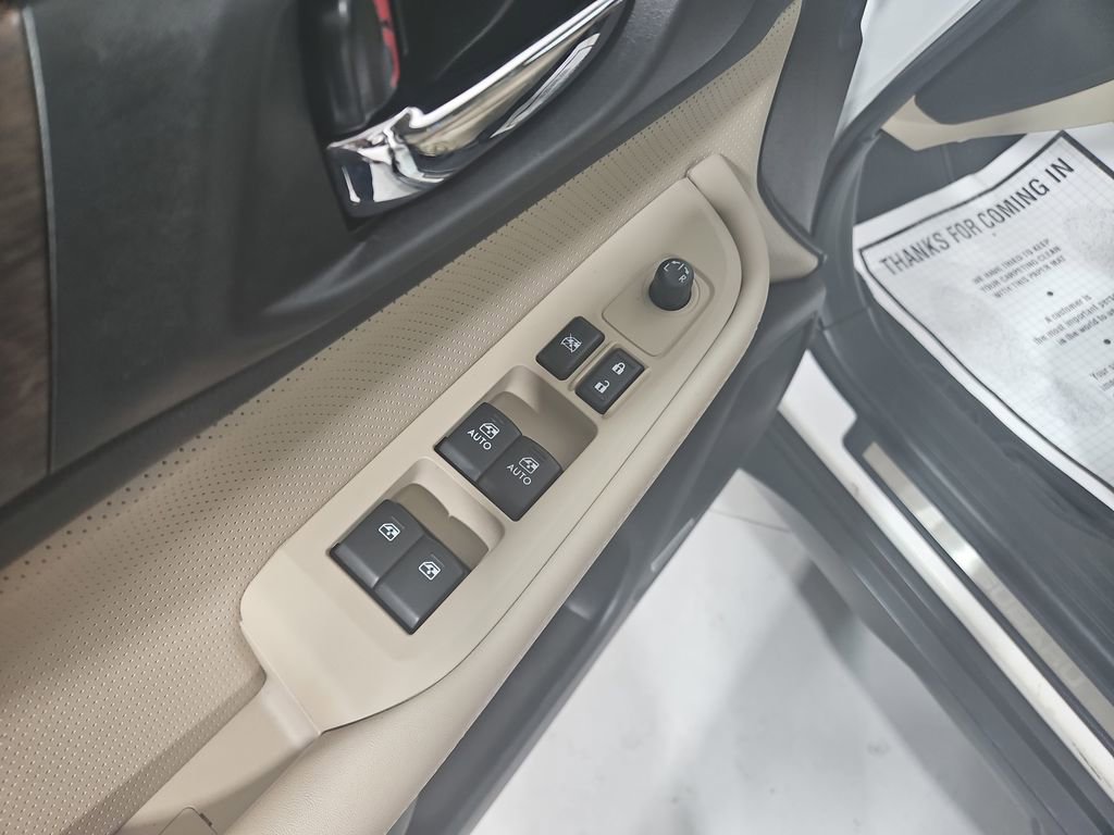 Used 2016 Subaru Outback 2.5i Limited image 12