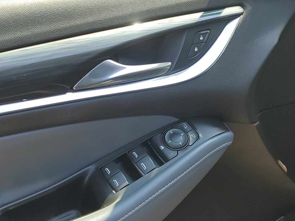 Used 2021 Buick Enclave Essence FWD image 6