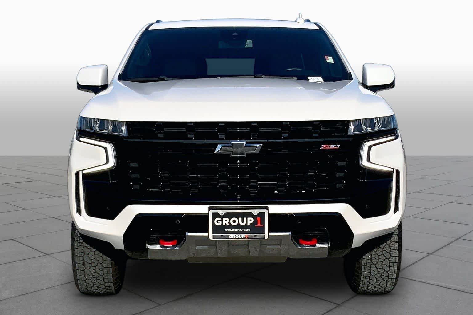 Used 2023 Chevrolet Tahoe Z71 w/ Luxury Package AWD/4WD image 4