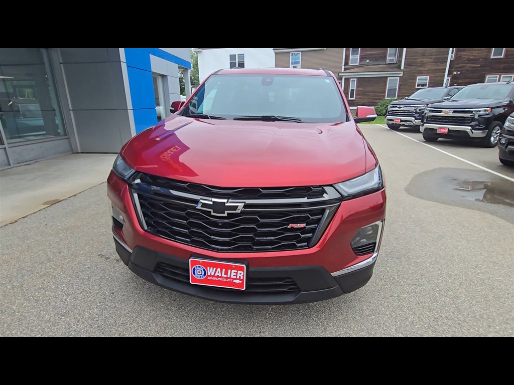 Used 2023 Chevrolet Traverse RS image 3