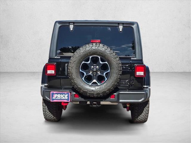Used 2023 Jeep Wrangler Unlimited Rubicon w/ Cold Weather Group AWD/4WD image 7
