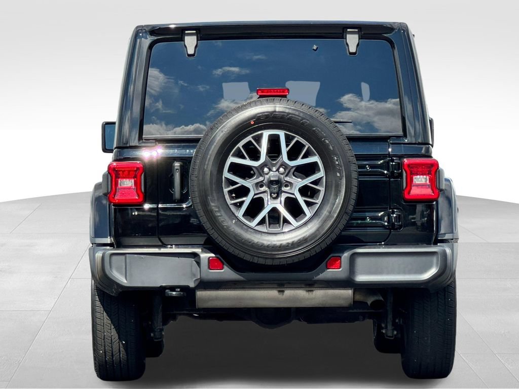 Used 2024 Jeep Wrangler Unlimited Sahara AWD/4WD image 6
