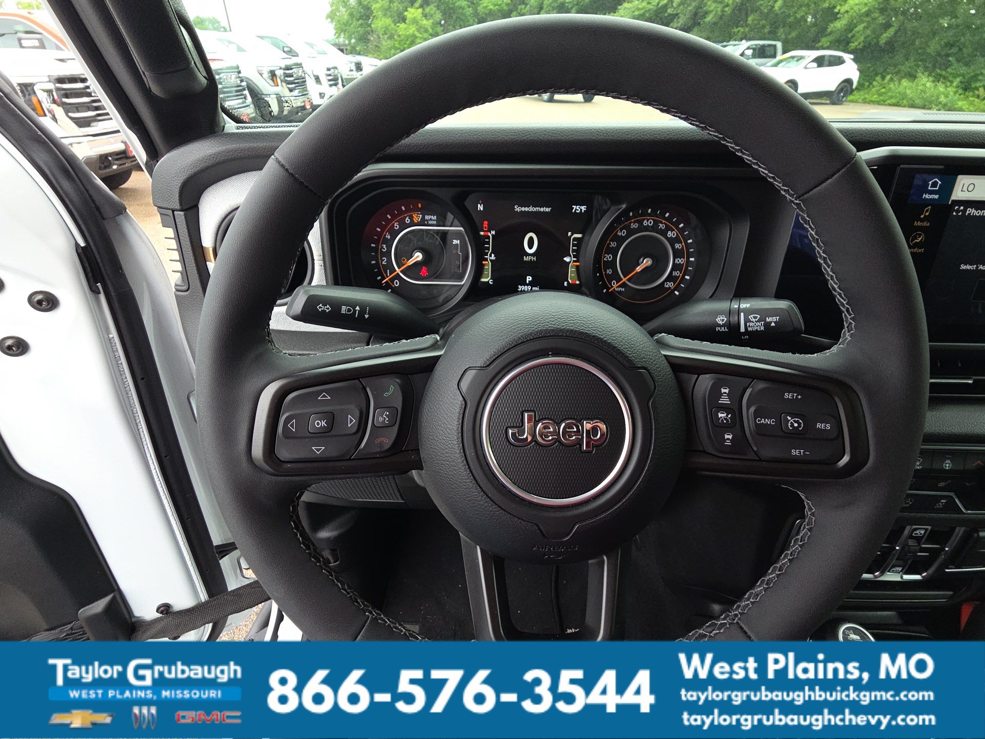 Used 2025 Jeep Gladiator Sport AWD/4WD image 18