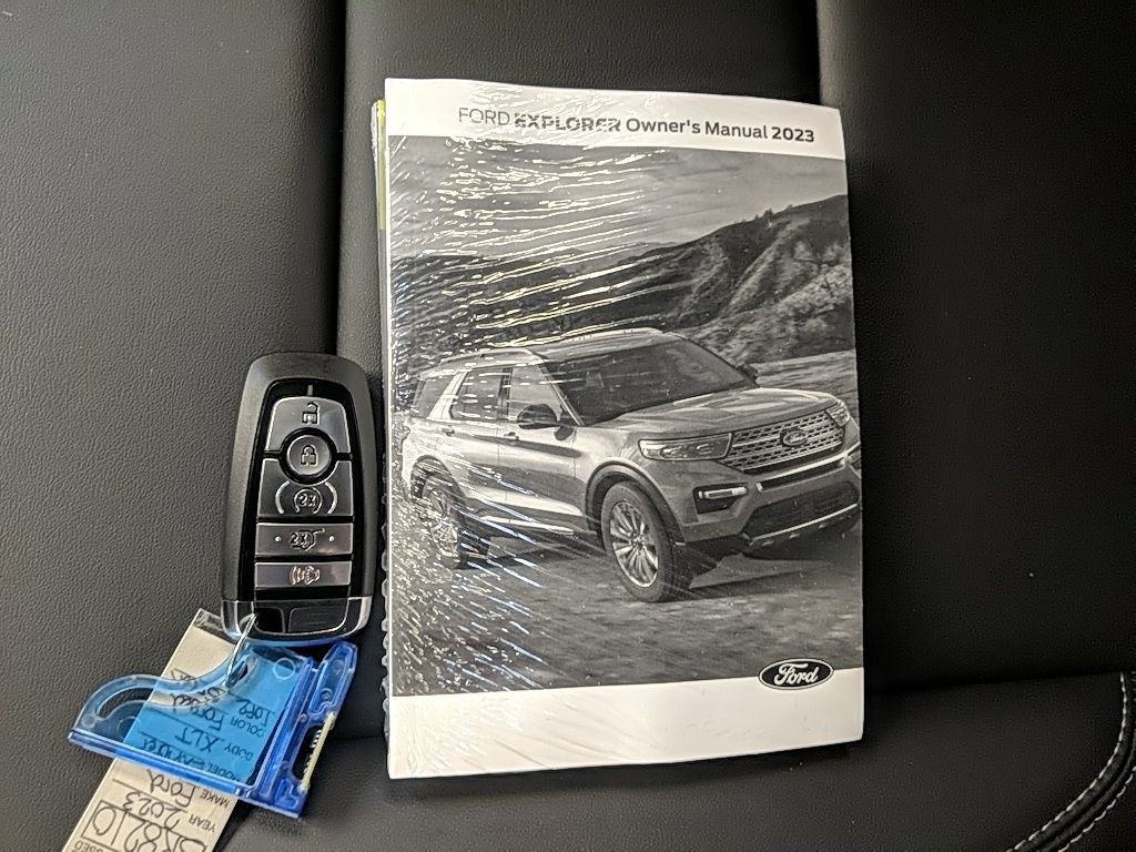 Used 2023 Ford Explorer XLT w/ Equipment Group 202A image 29
