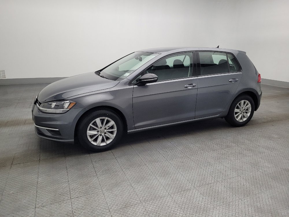 Used 2019 Volkswagen Golf S image 2