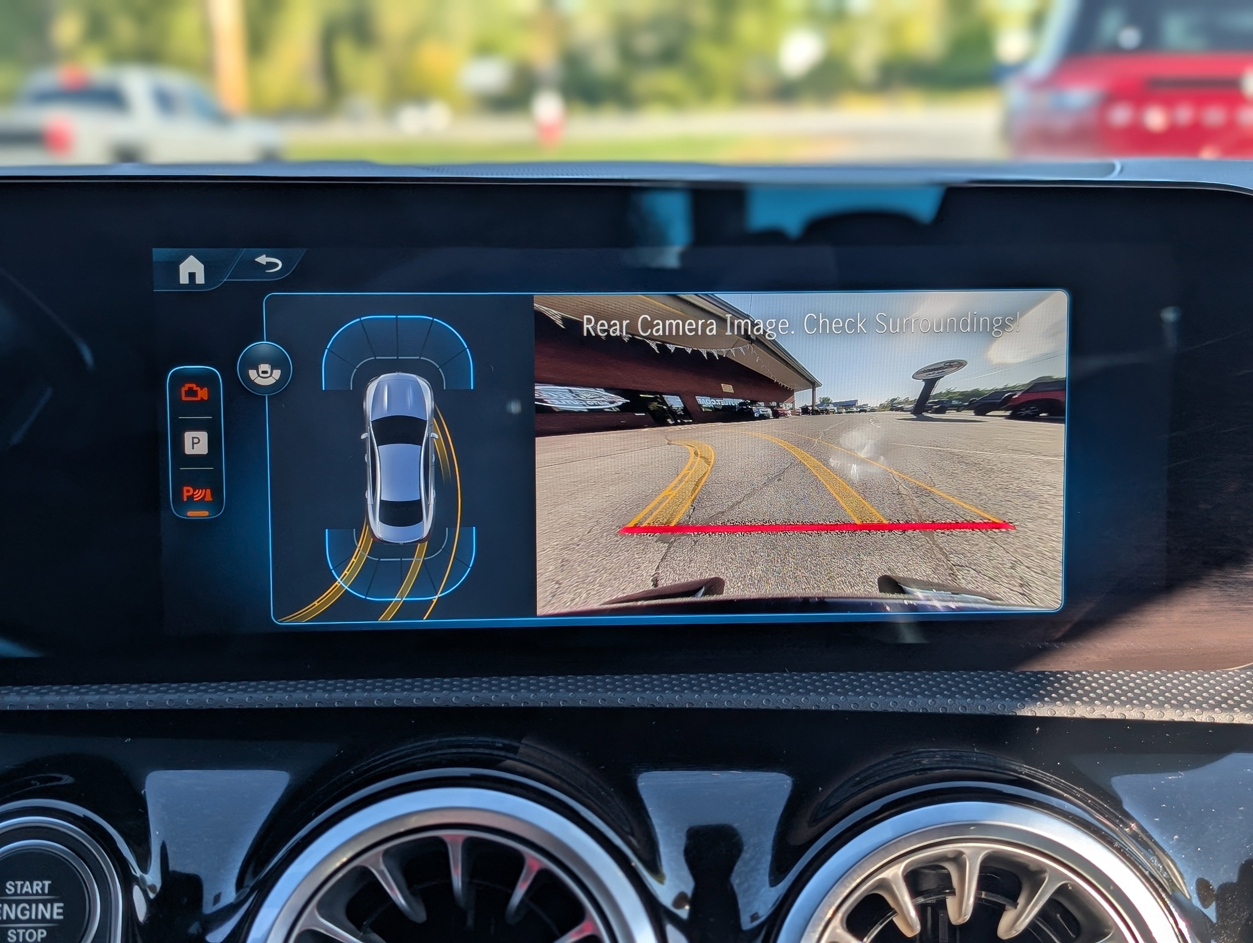 Used 2025 Mercedes-Benz CLA 35 AMG 4MATIC image 3