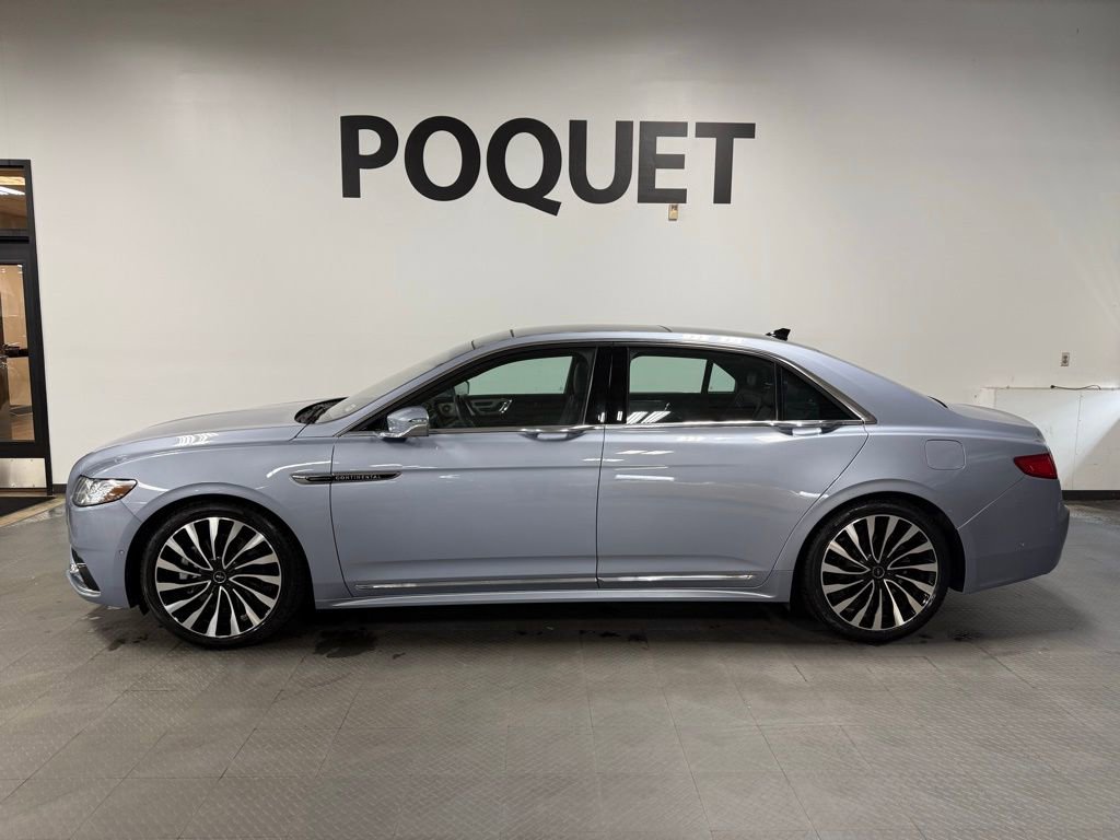 Used 2019 Lincoln Continental Black Label image 1