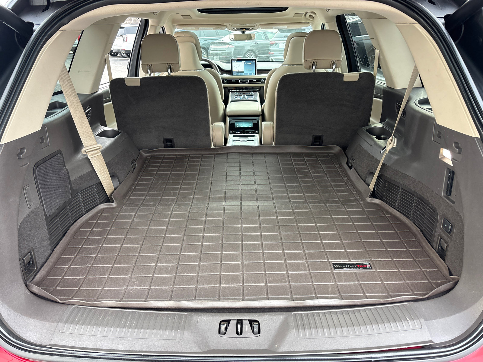 Used 2020 Lincoln Aviator Reserve w/ Equipment Group 202A image 9