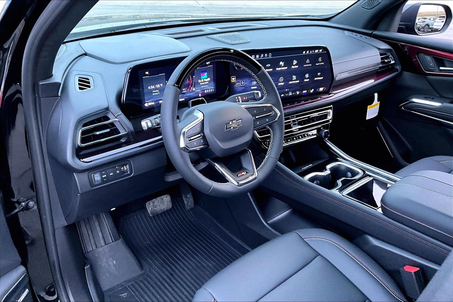 New 2026 Chevrolet Traverse Z71 w/ Enhanced Driving Package image 6