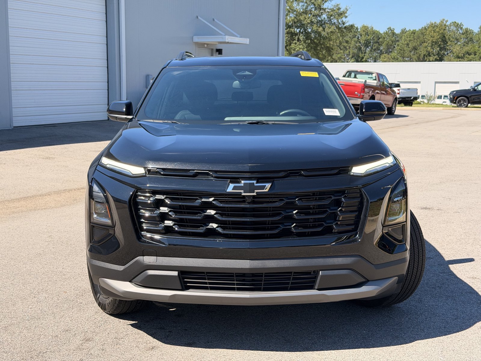 Used 2025 Chevrolet Equinox LT w/ Convenience Package II FWD image 6