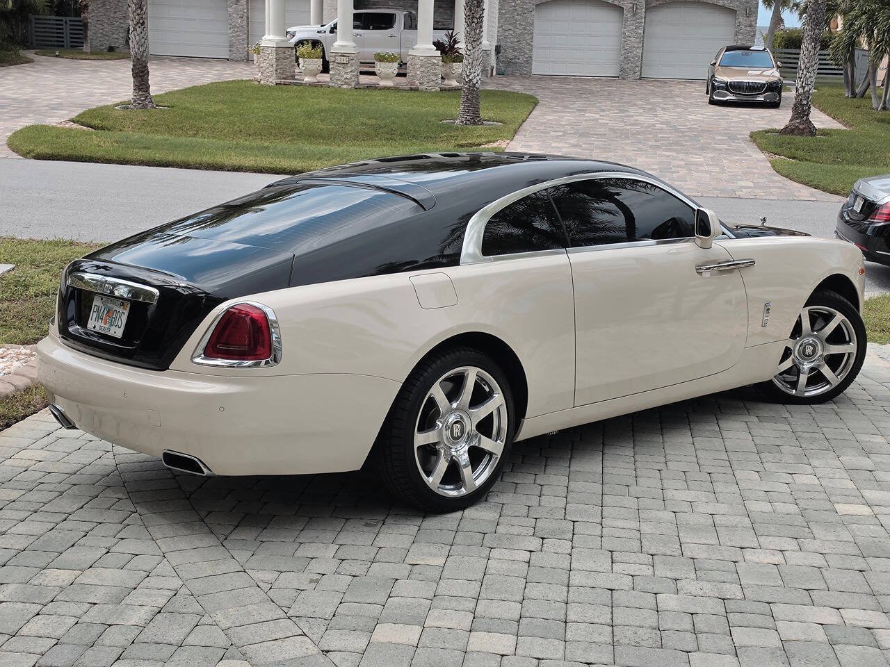 Used 2014 Rolls-Royce Wraith RWD image 7