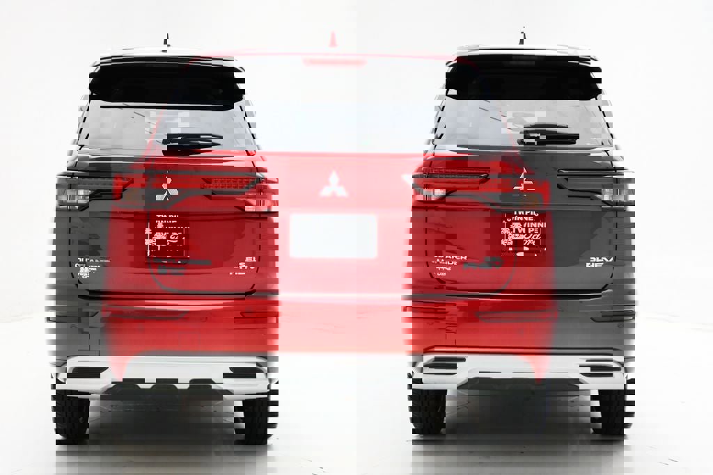 Used 2023 Mitsubishi Outlander SEL image 8