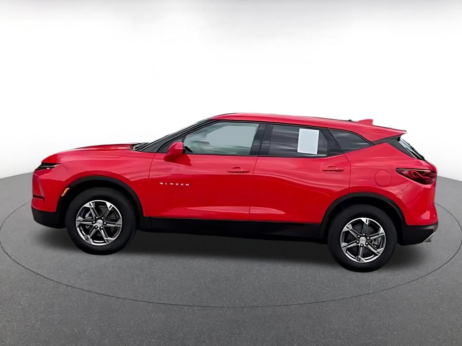 Used 2026 Chevrolet Blazer LT AWD/4WD image 16
