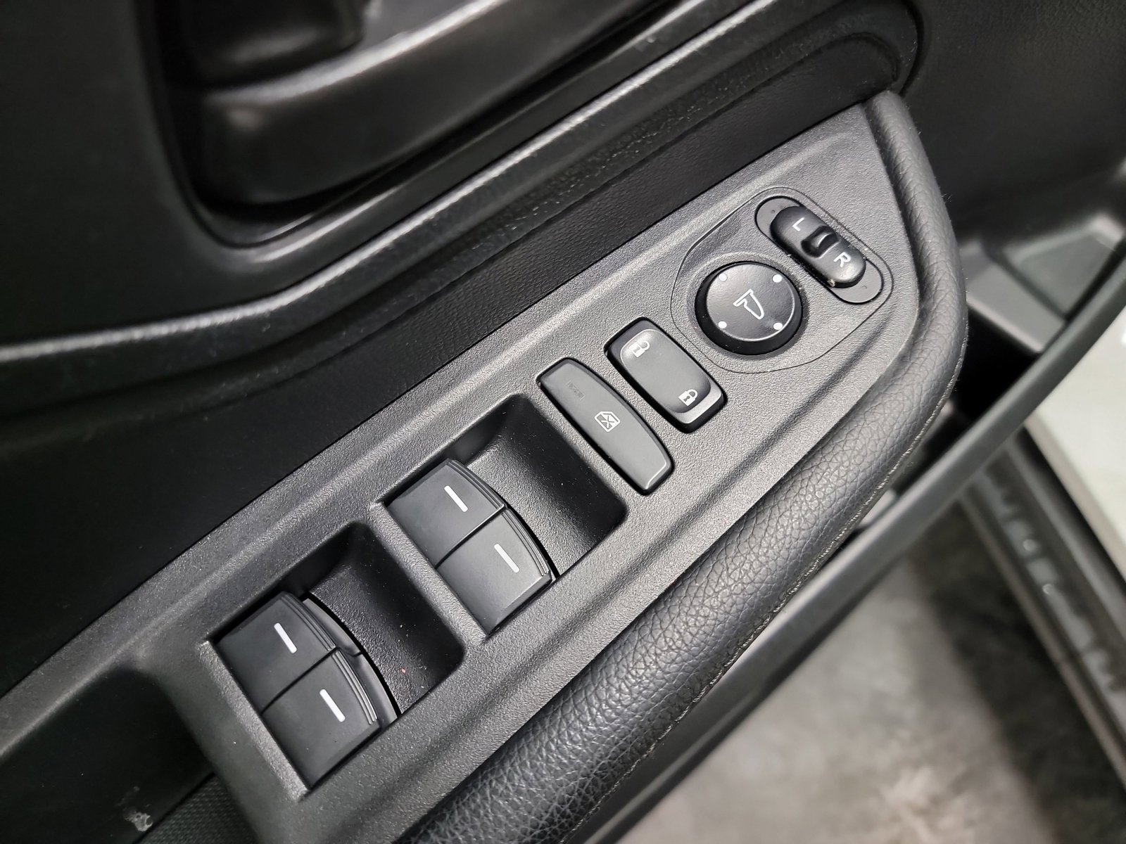 Used 2023 Honda Odyssey EX-L image 14