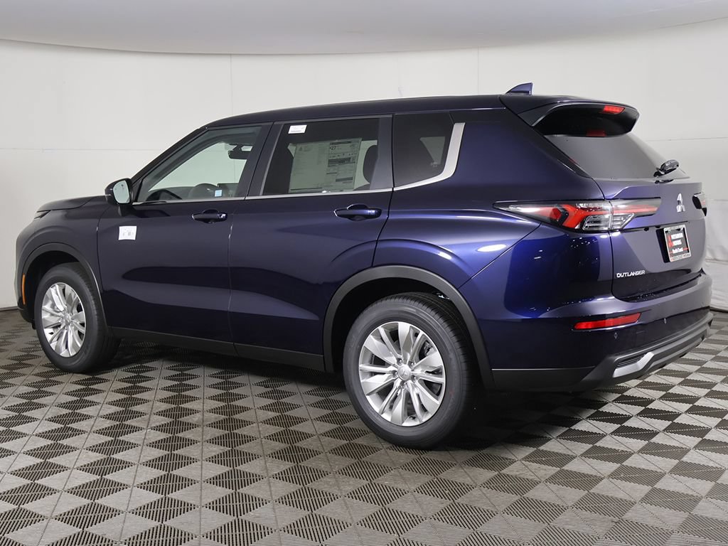 New 2026 Mitsubishi Outlander ES AWD/4WD image 9