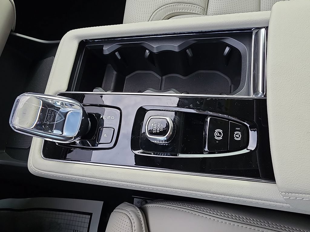 New 2026 Volvo XC90 B6 Ultra AWD/4WD image 36