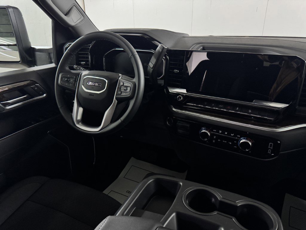 New 2026 GMC Sierra 2500 SLE image 24