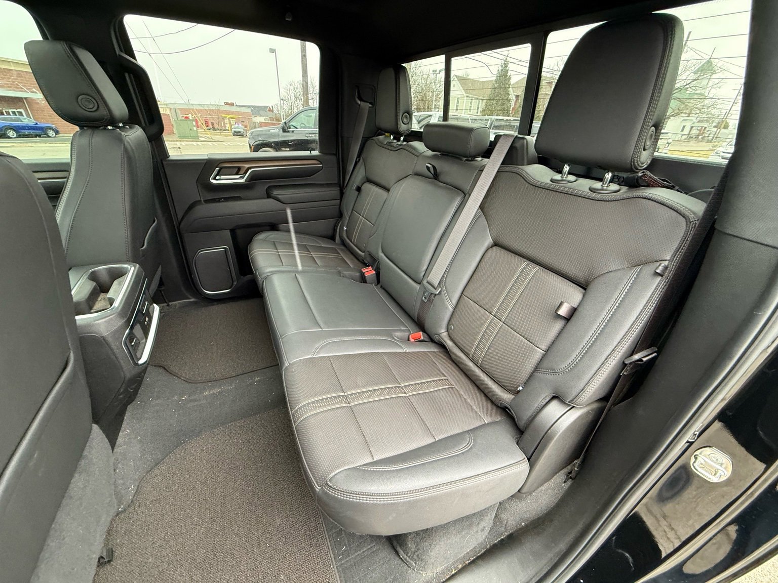 Used 2024 Chevrolet Silverado 2500 High Country w/ Midnight Edition image 28