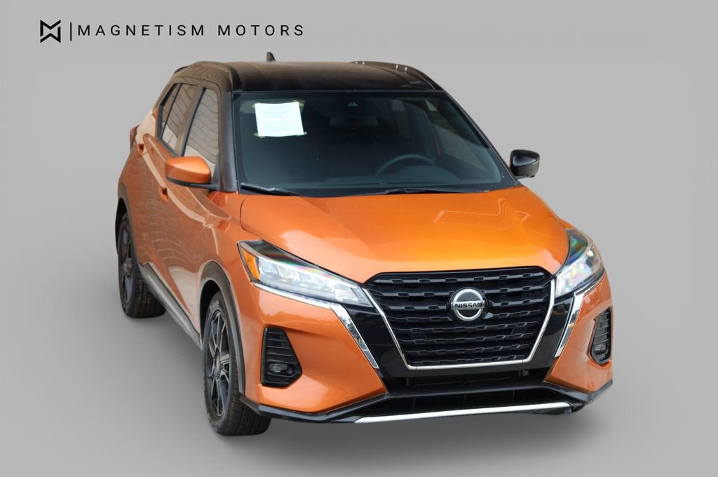Used 2023 Nissan Kicks SR image 4